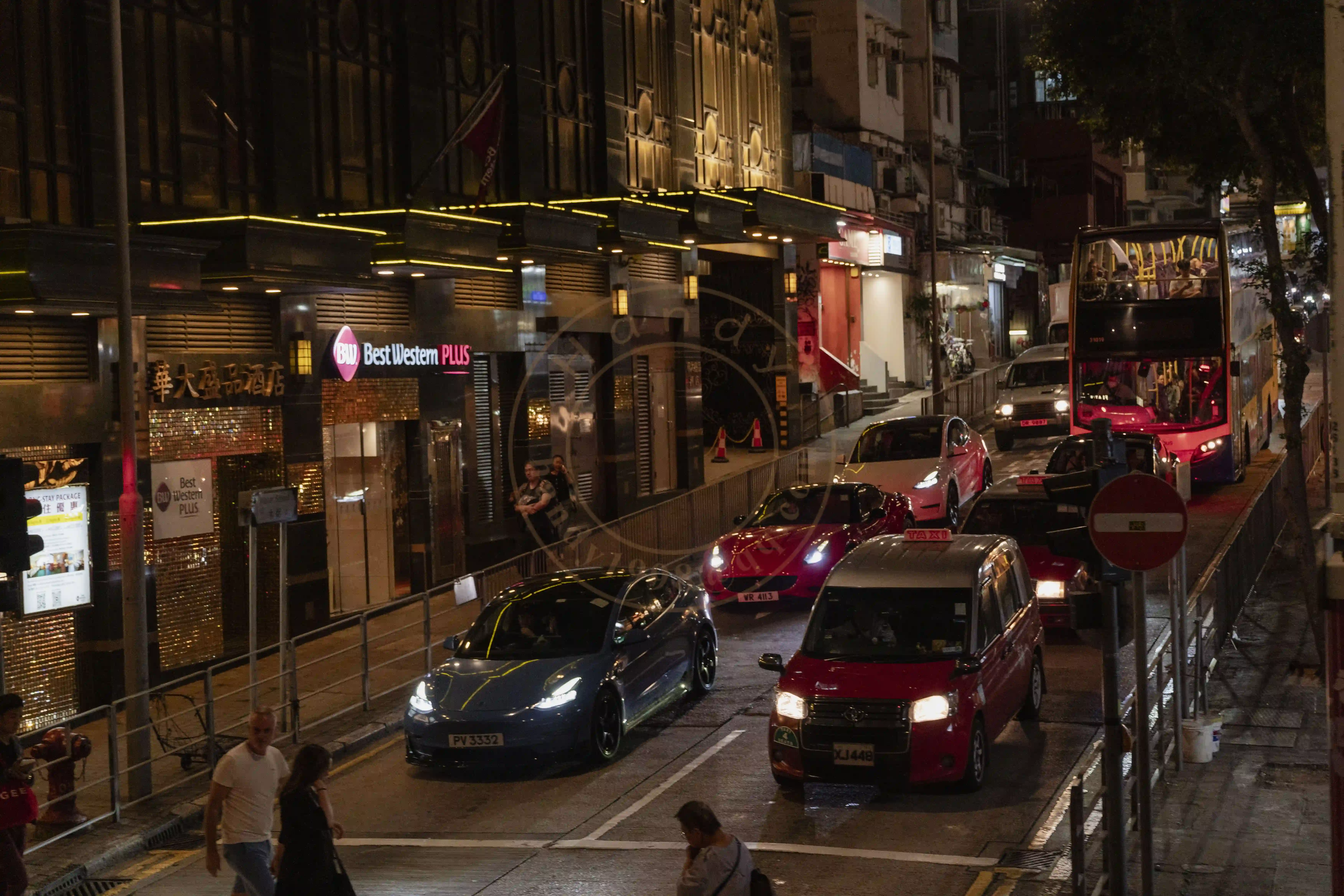 <h2 class='text-xl text-white'>坡道</h2>