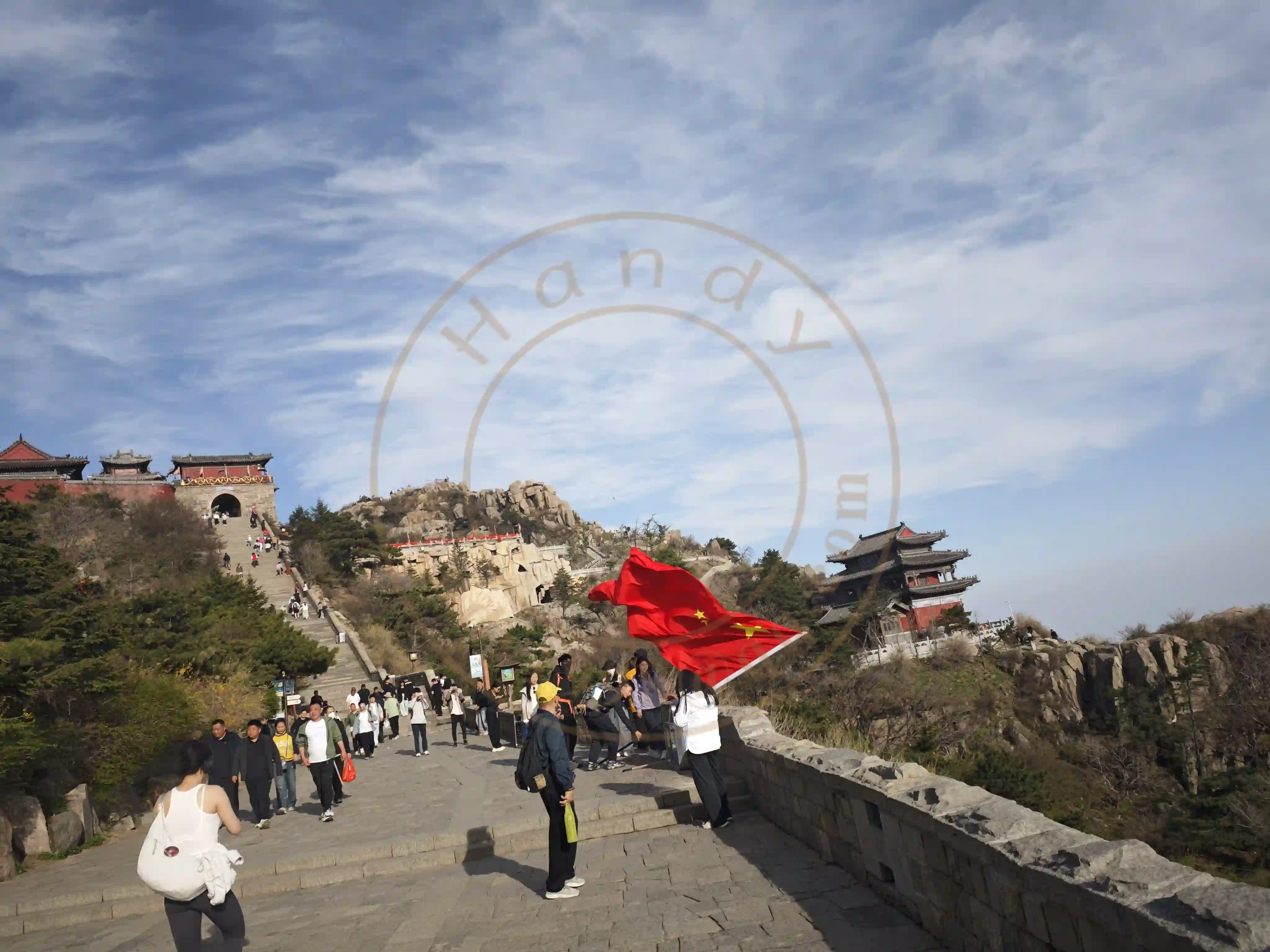 <h2 class='text-xl text-white'></h2>