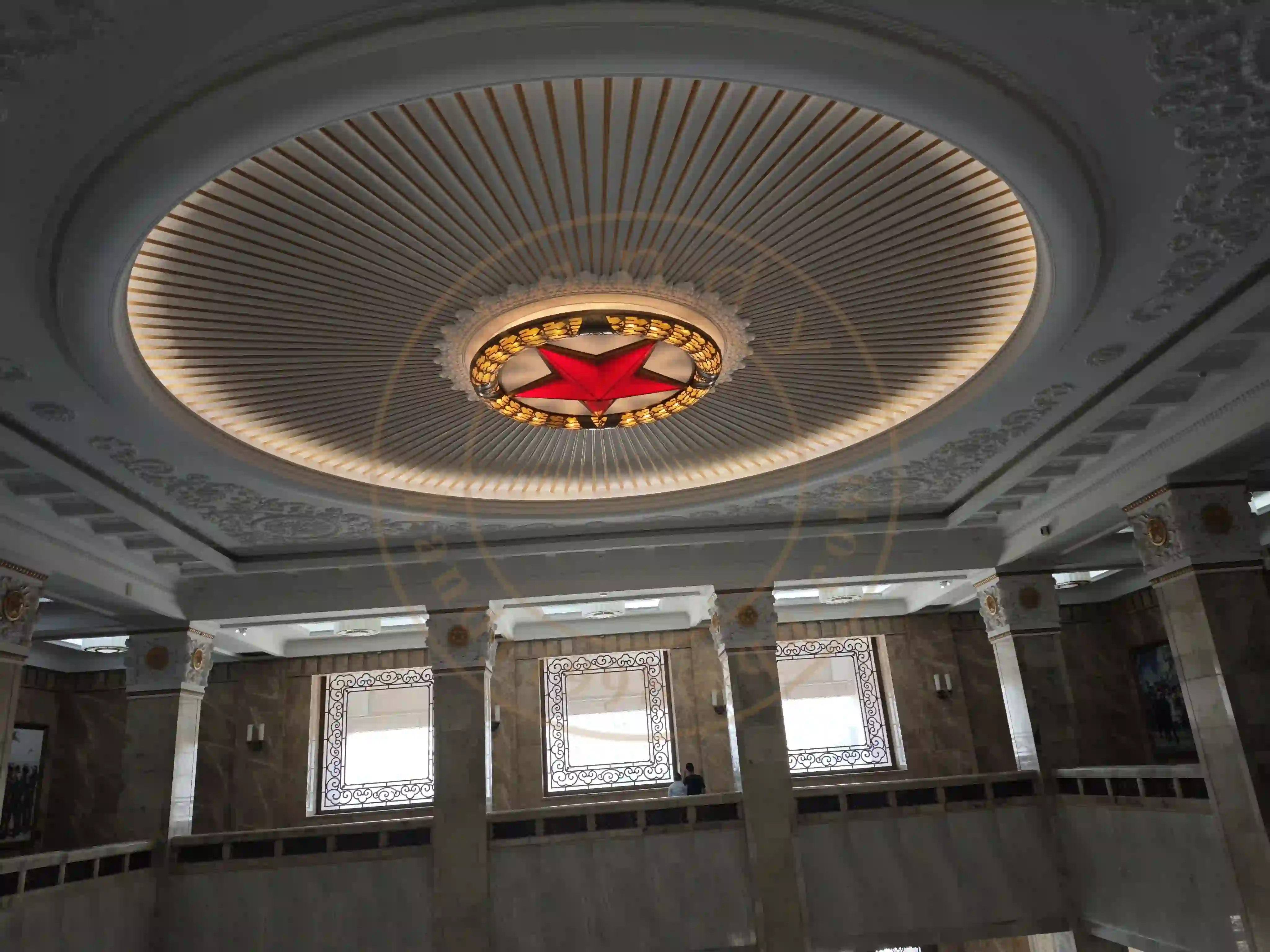 <h2 class='text-xl text-white'></h2>