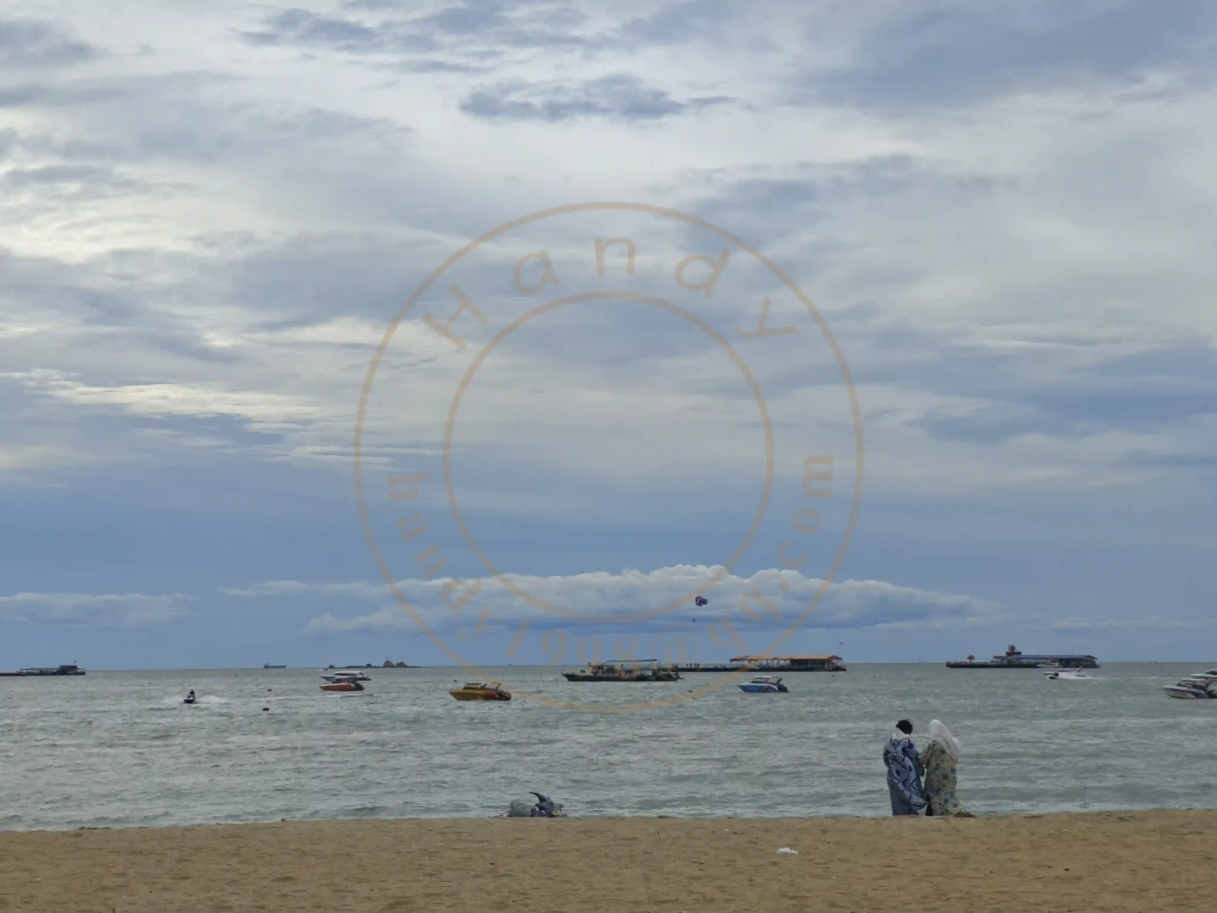 <h2 class='text-xl text-white'></h2>