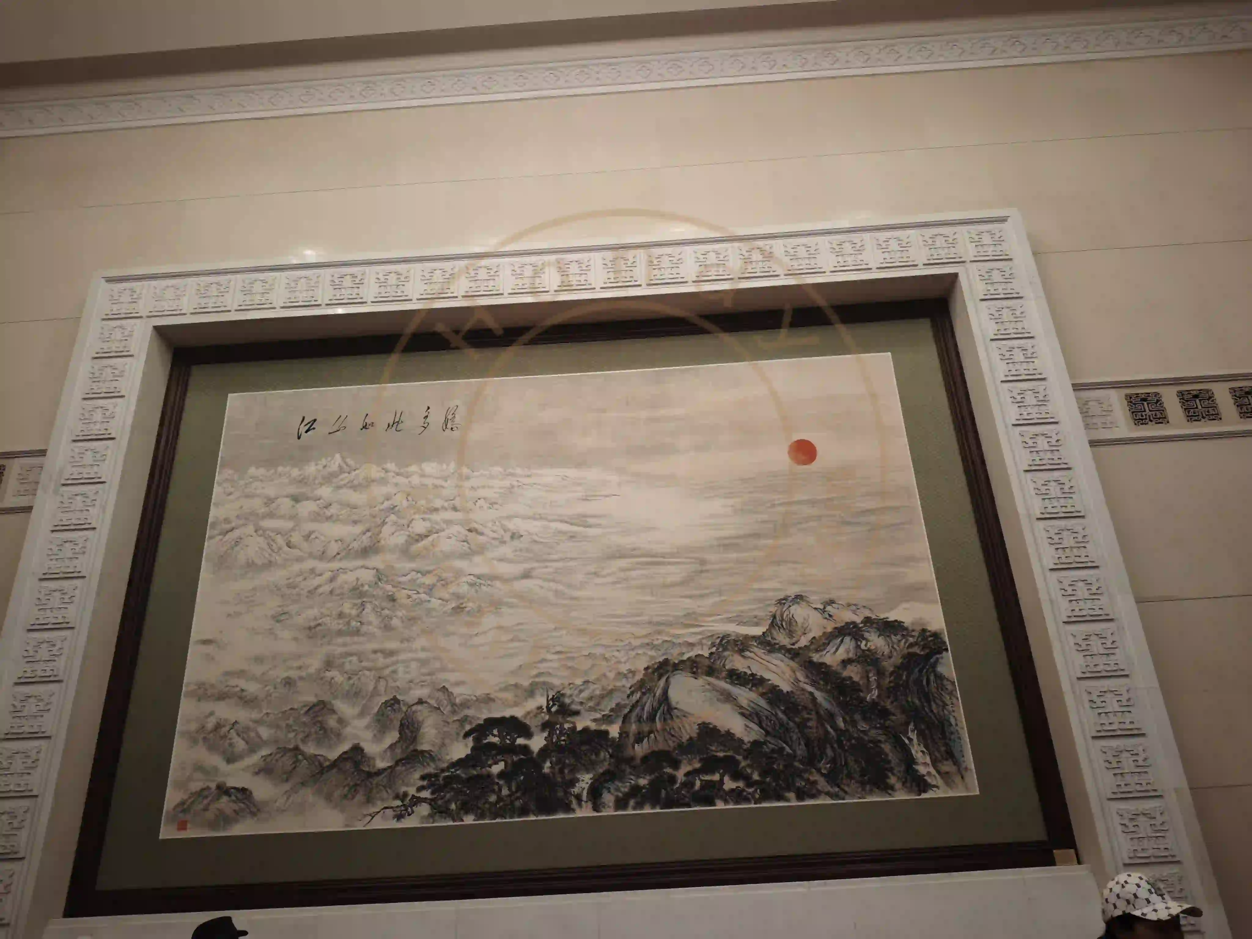 <h2 class='text-xl text-white'></h2>