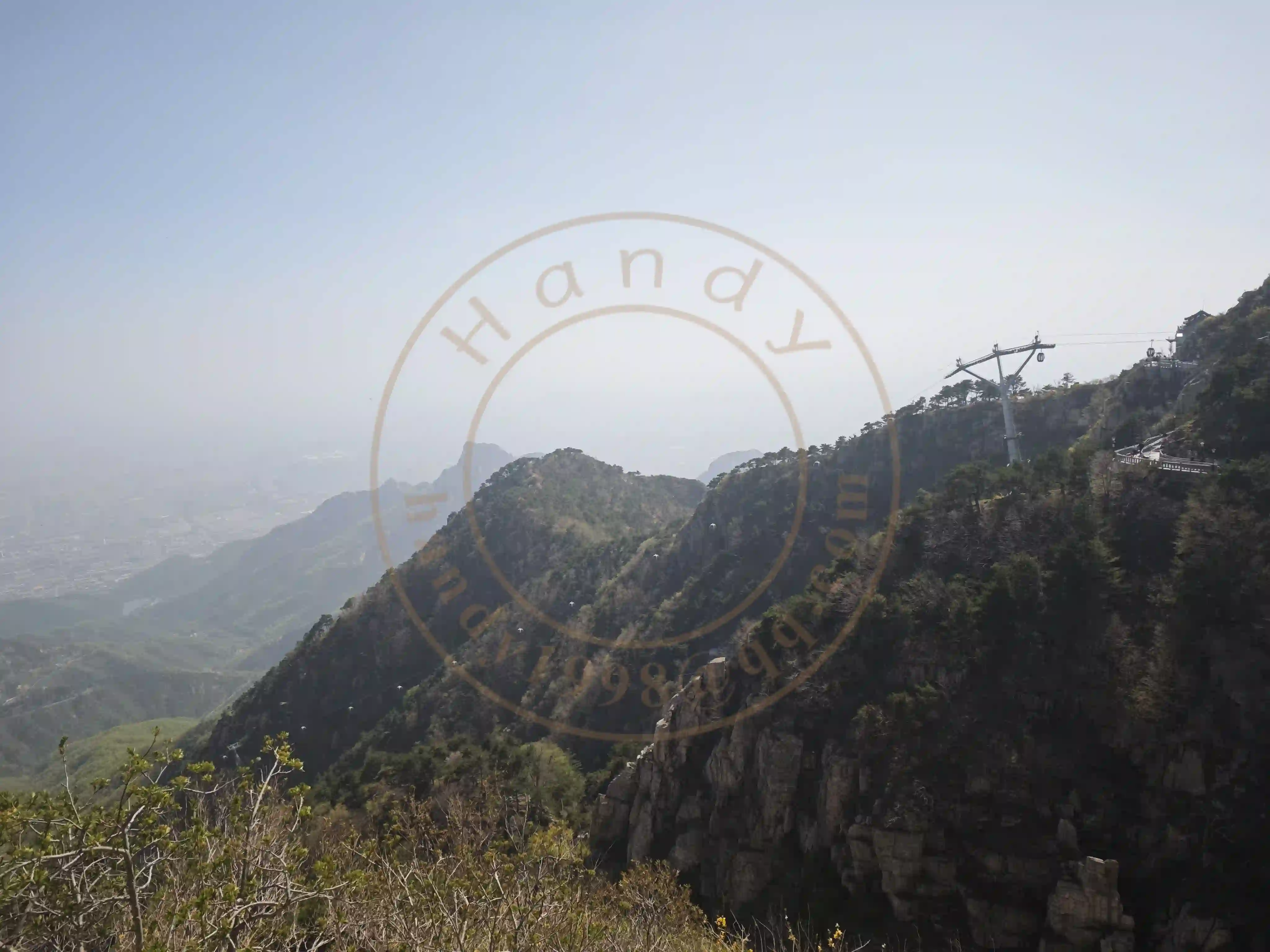 <h2 class='text-xl text-white'></h2>