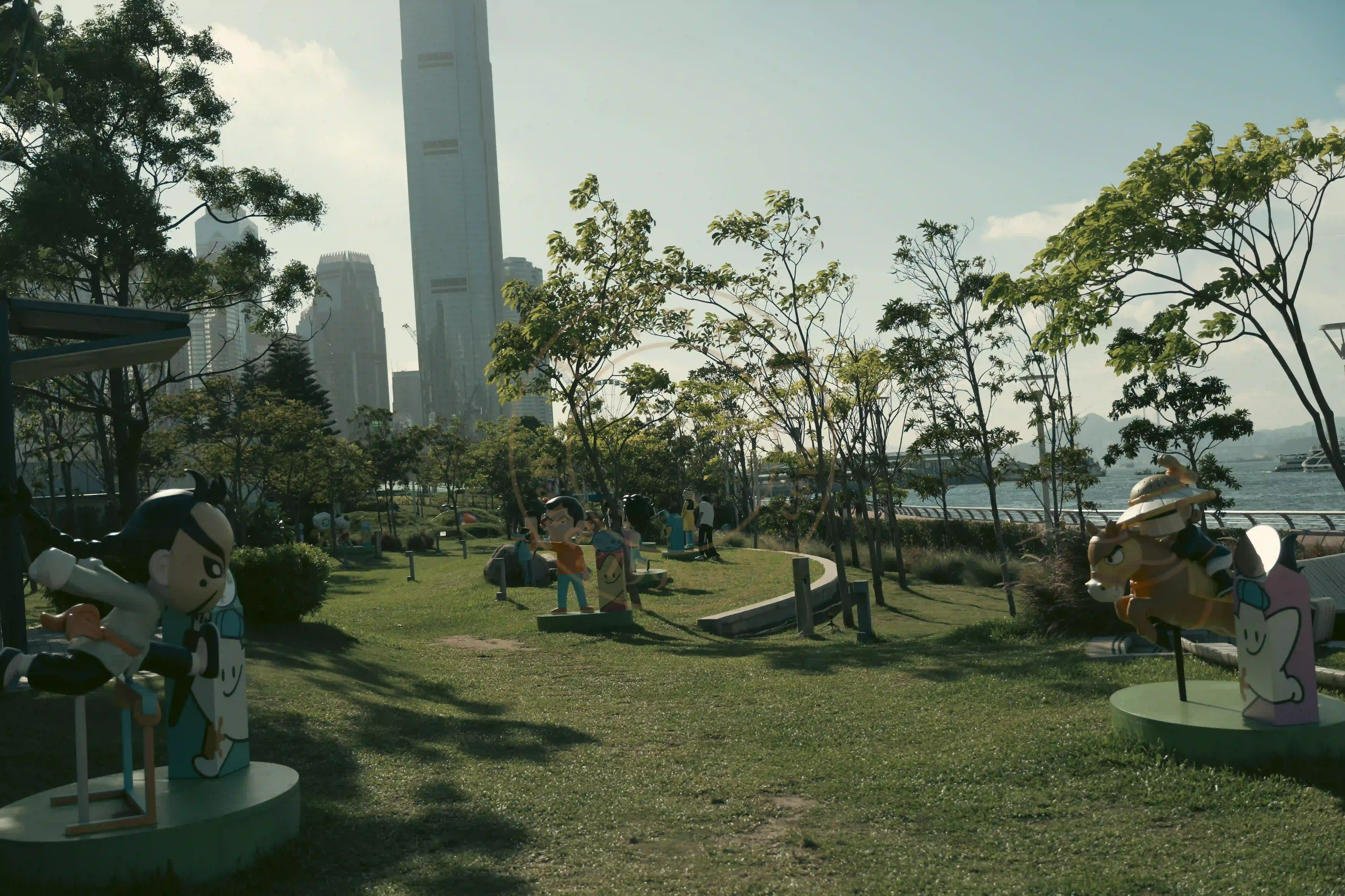 <h2 class='text-xl text-white'></h2>