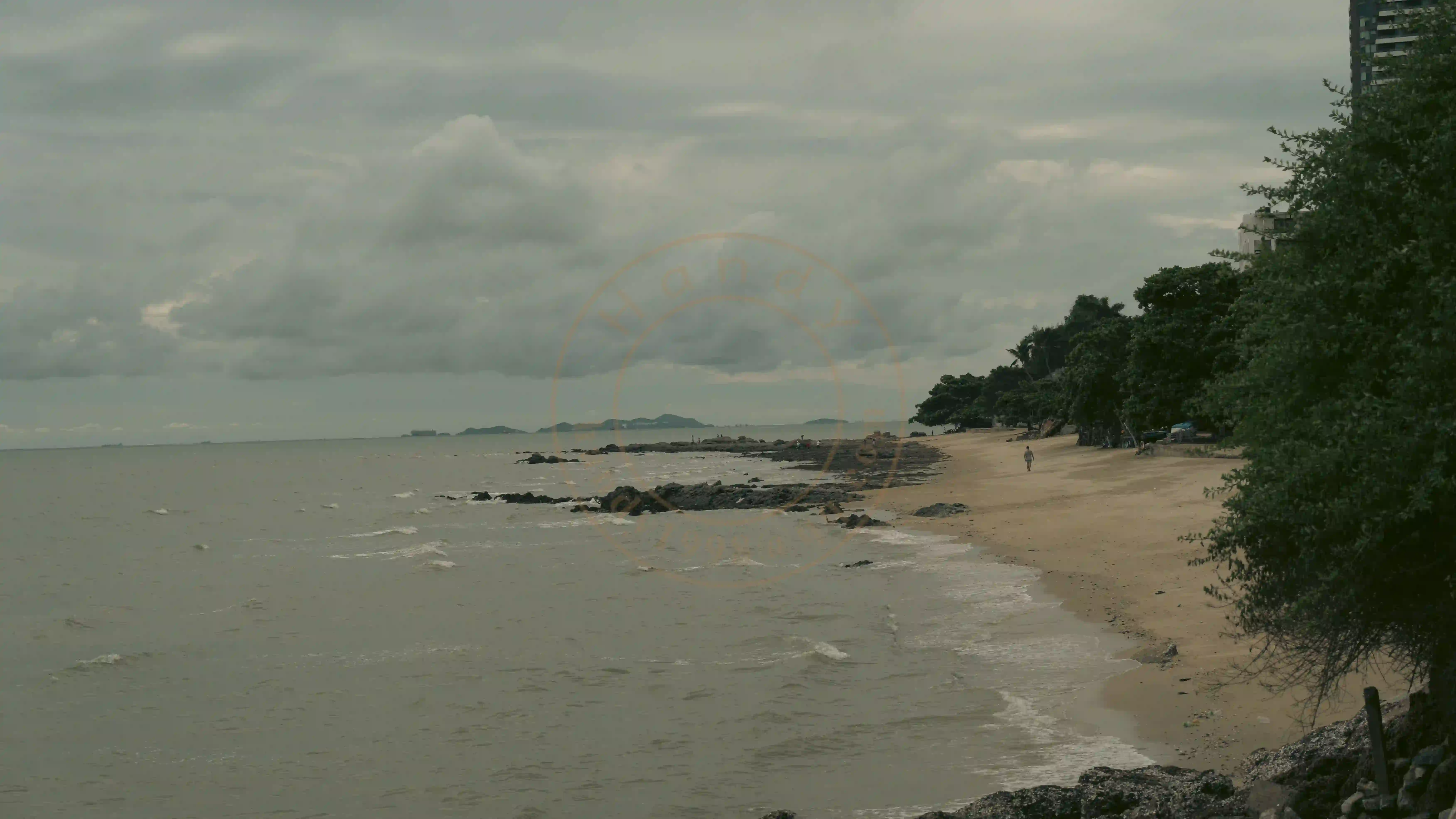 <h2 class='text-xl text-white'></h2>