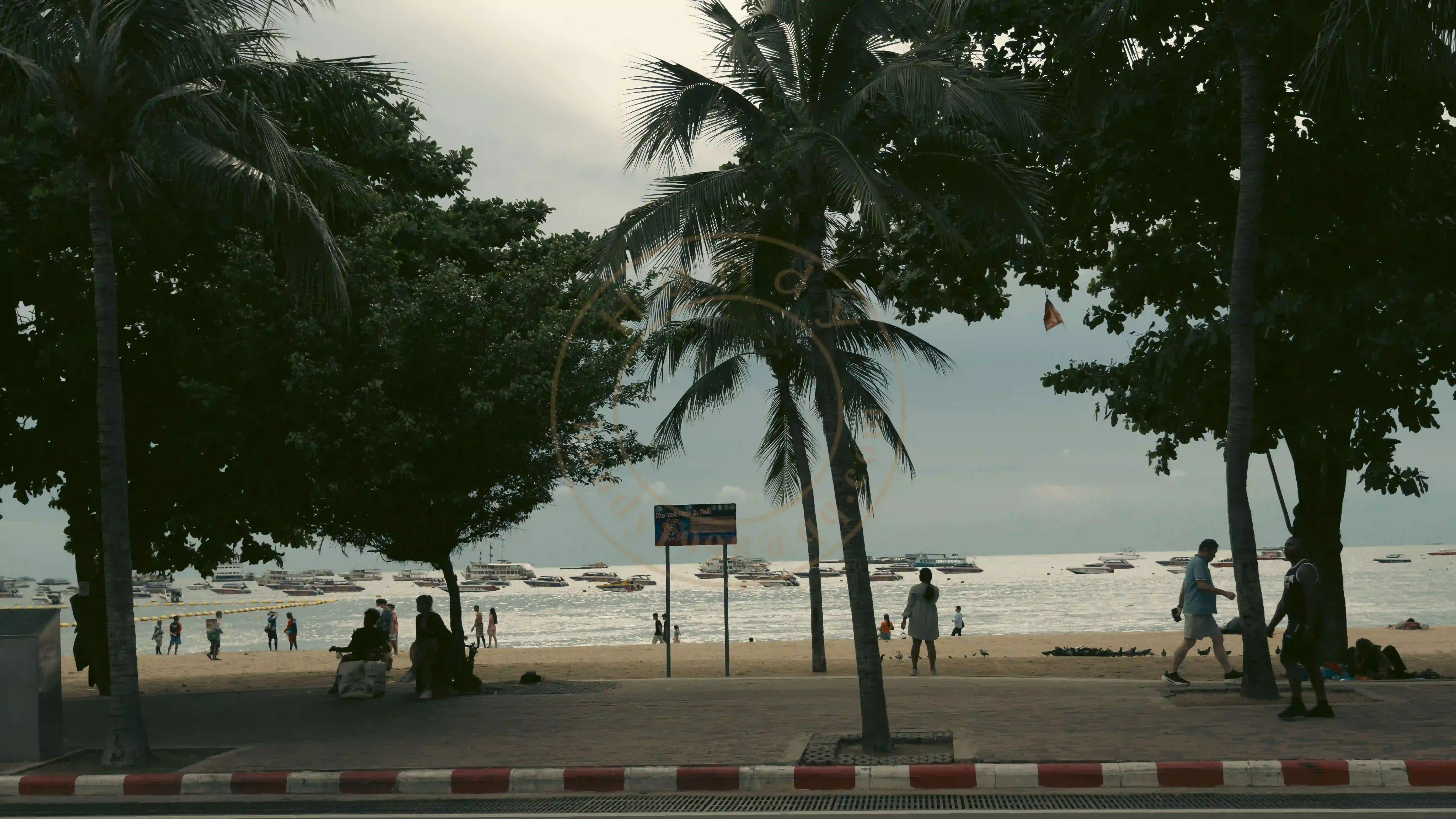 <h2 class='text-xl text-white'></h2>