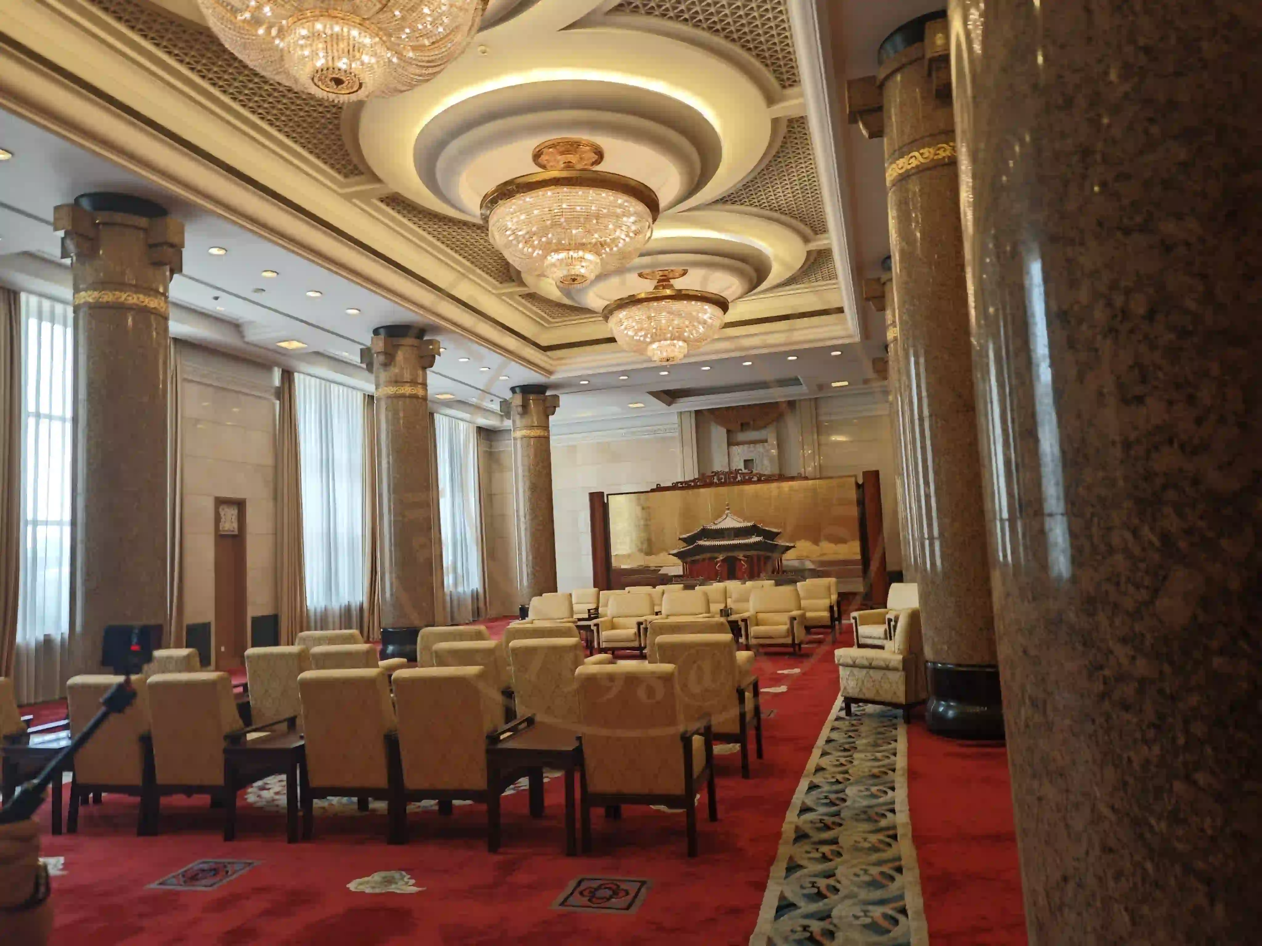 <h2 class='text-xl text-white'></h2>