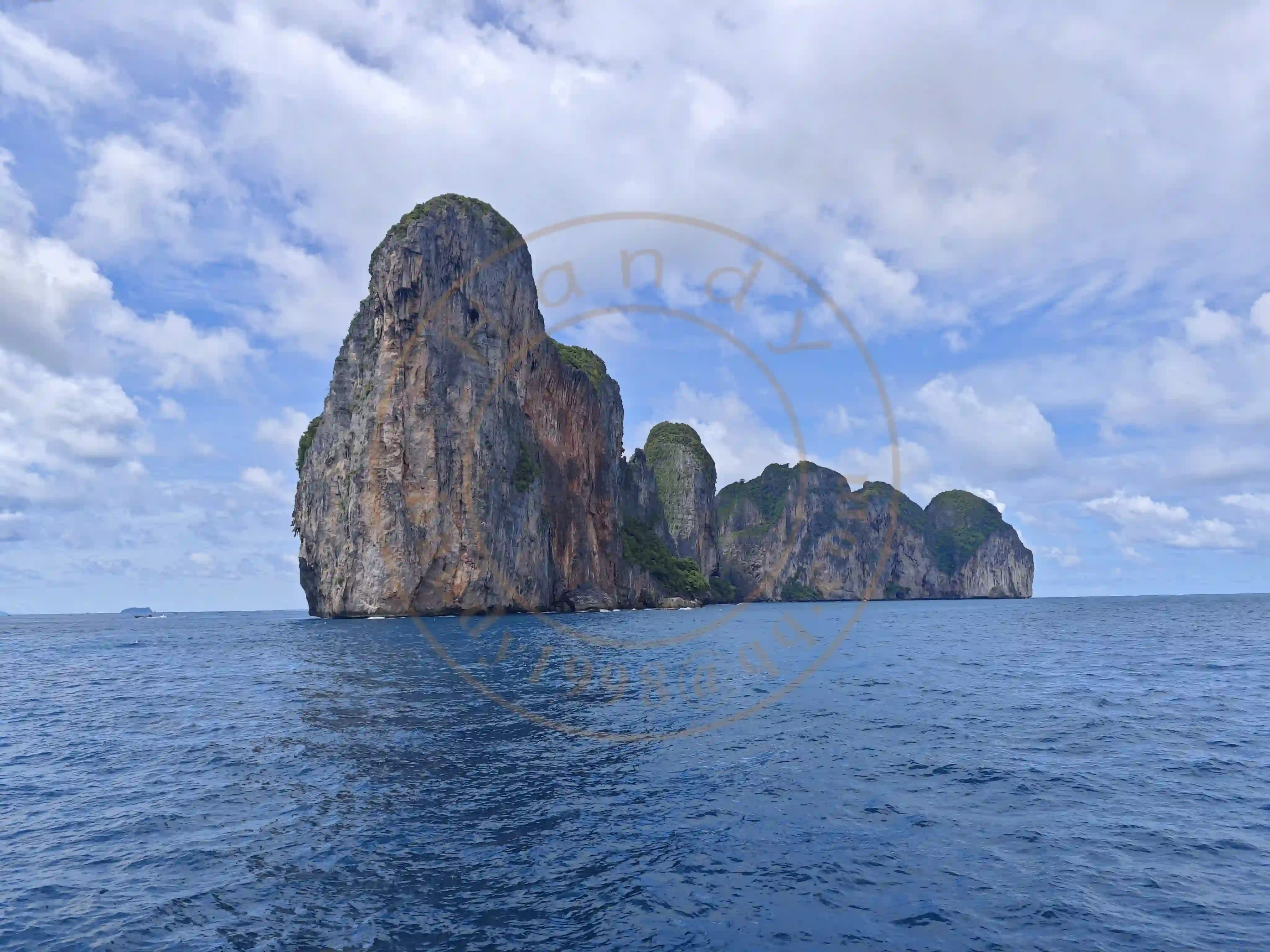 <h2 class='text-xl text-white'></h2>