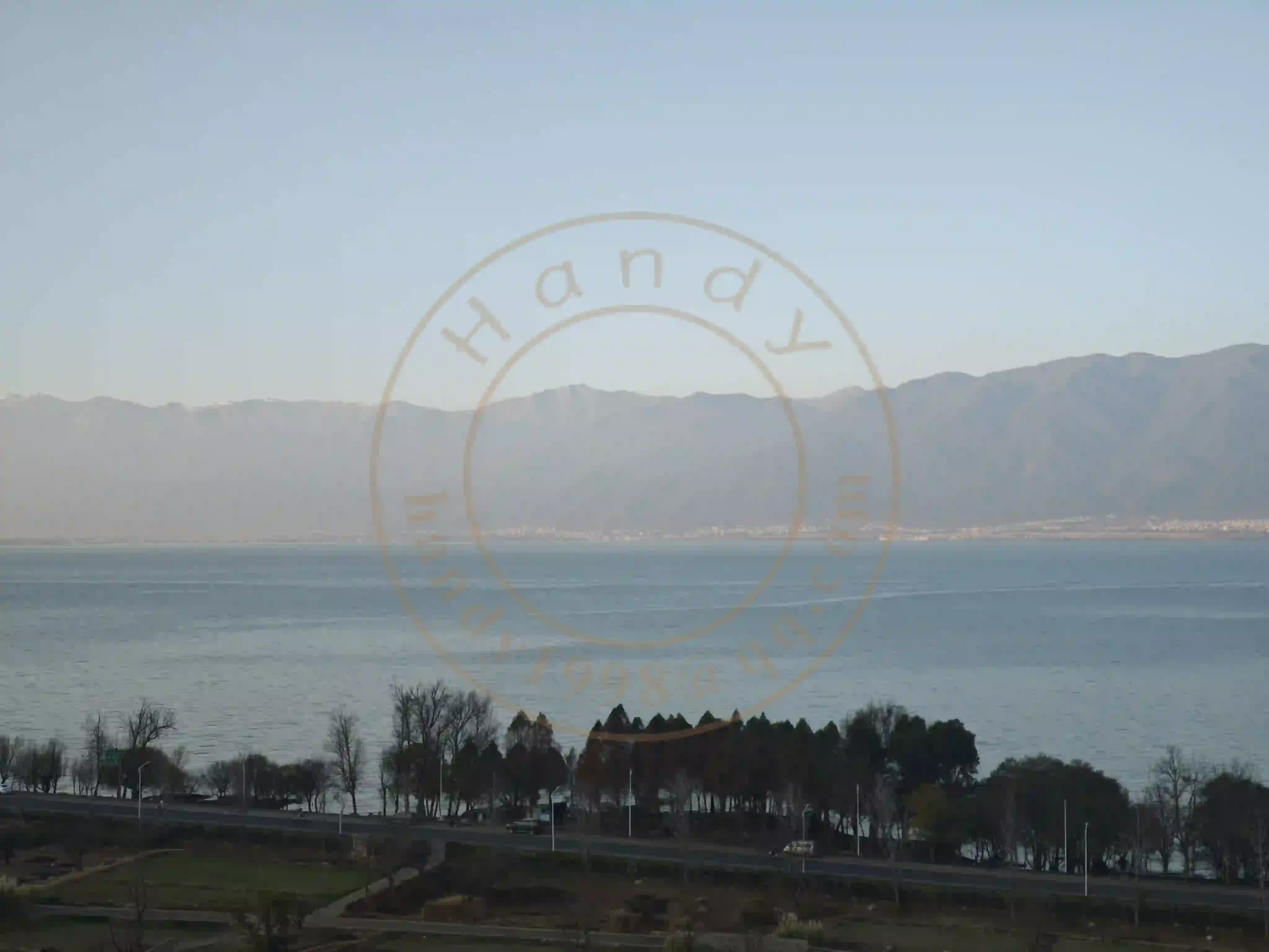 <h2 class='text-xl text-white'></h2>