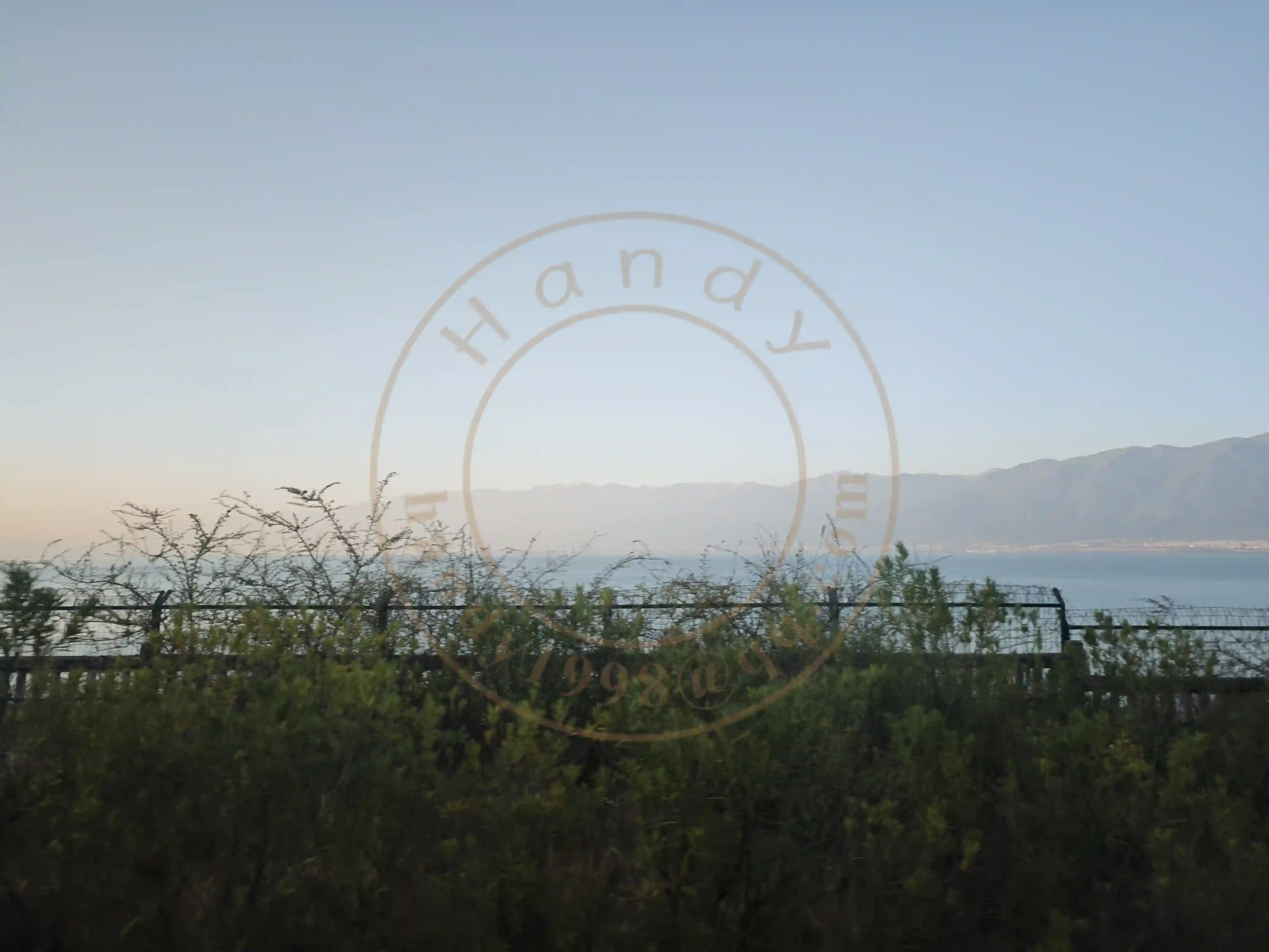 <h2 class='text-xl text-white'></h2>