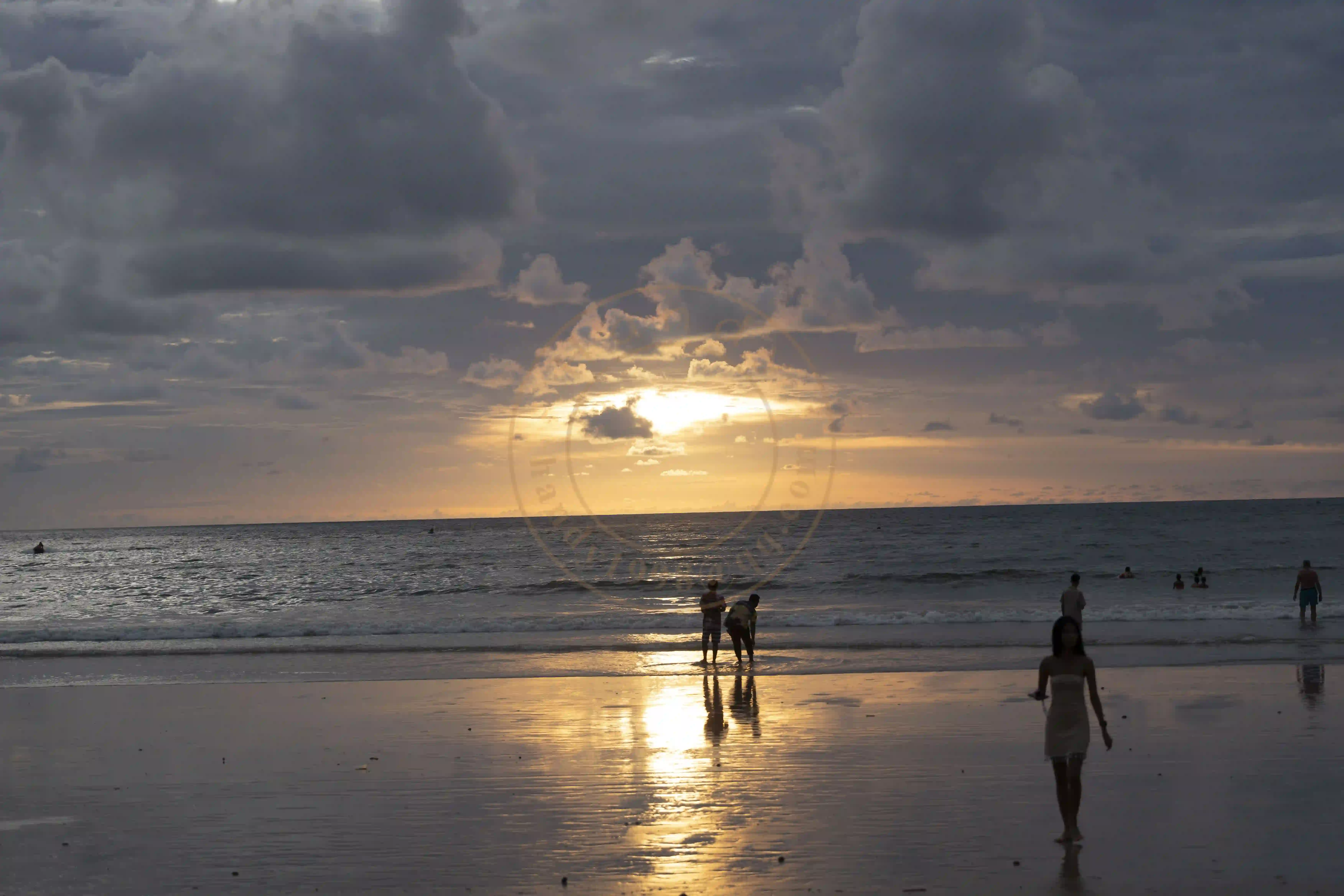 🌅 芭东海滩、卡伦海滩