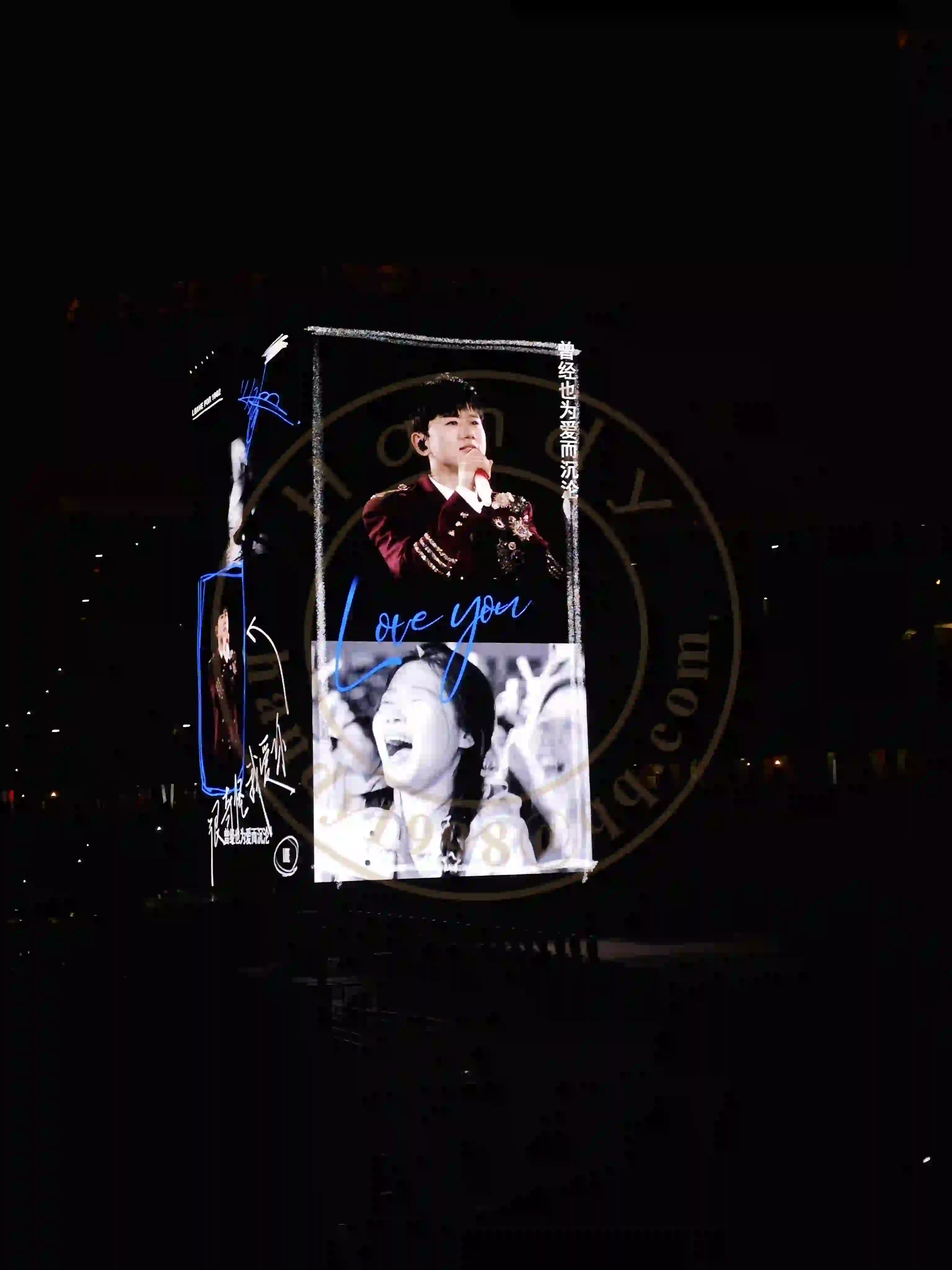 <h2 class='text-xl text-white'></h2>