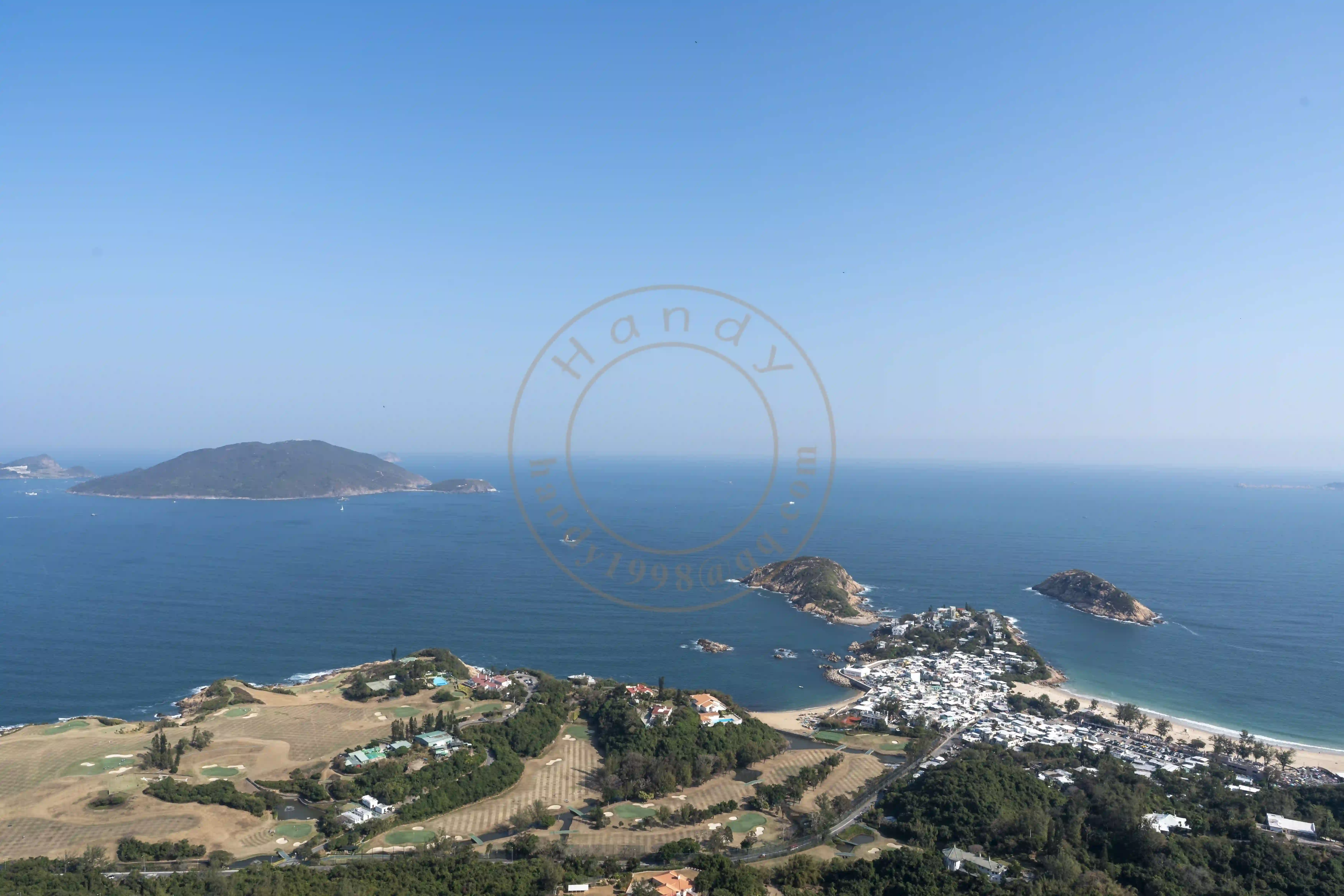 <h2 class='text-xl text-white'></h2>